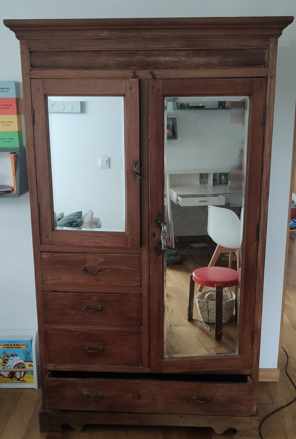 Armoire bois massif