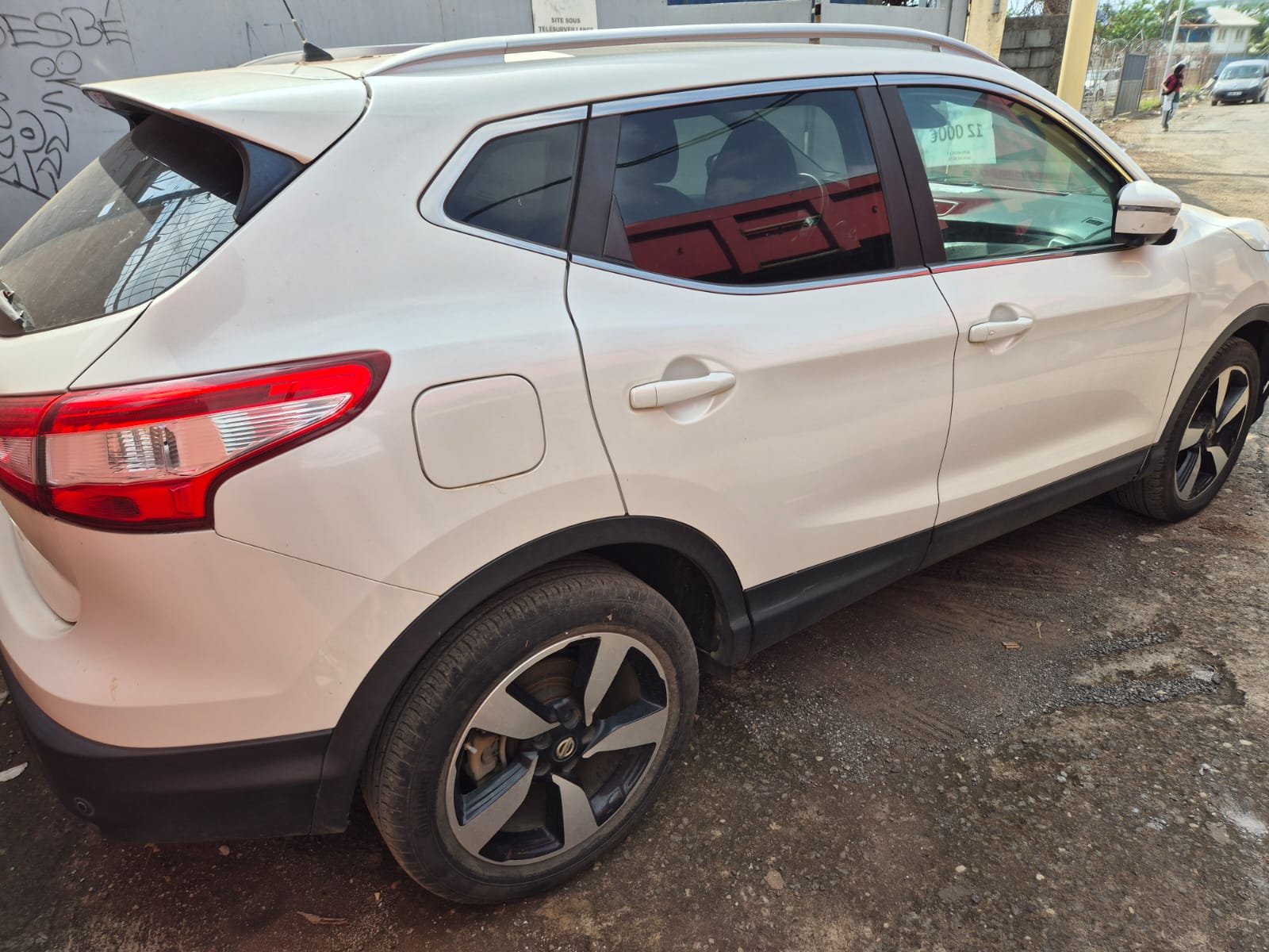 Vend Nissan Qashqai J11 1.2 DIG-T 115 CV / 85 KW Essence 2013 – 2025 HRA2DDT